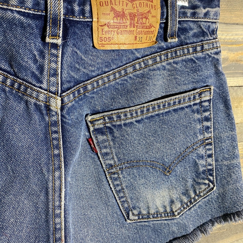 Levi high waist shorts - Picture 5 of 10